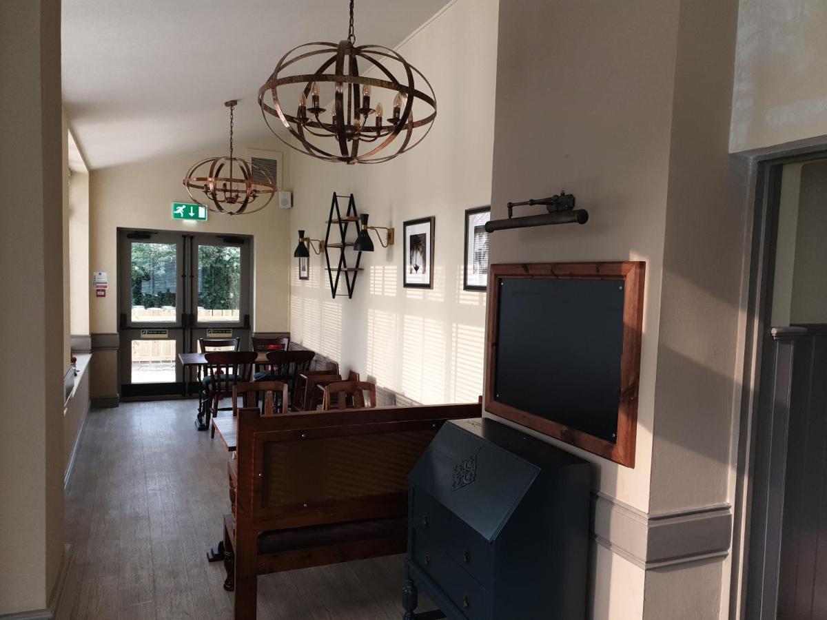 Scalby  The Ivanhoe Hotel Scarborough מראה חיצוני תמונה